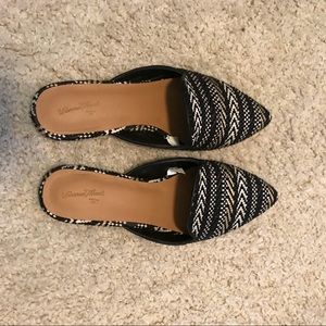 Universal Thread patterned mules